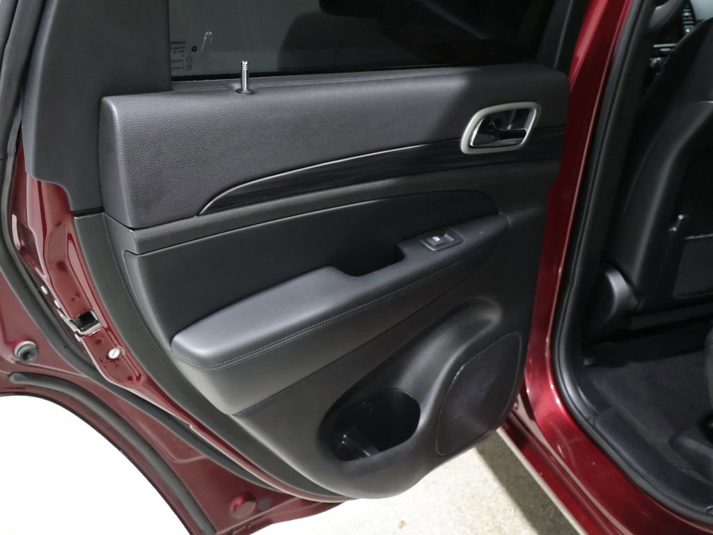 Certified 2020 Jeep Grand Cherokee Altitude AWD/4WD image 19