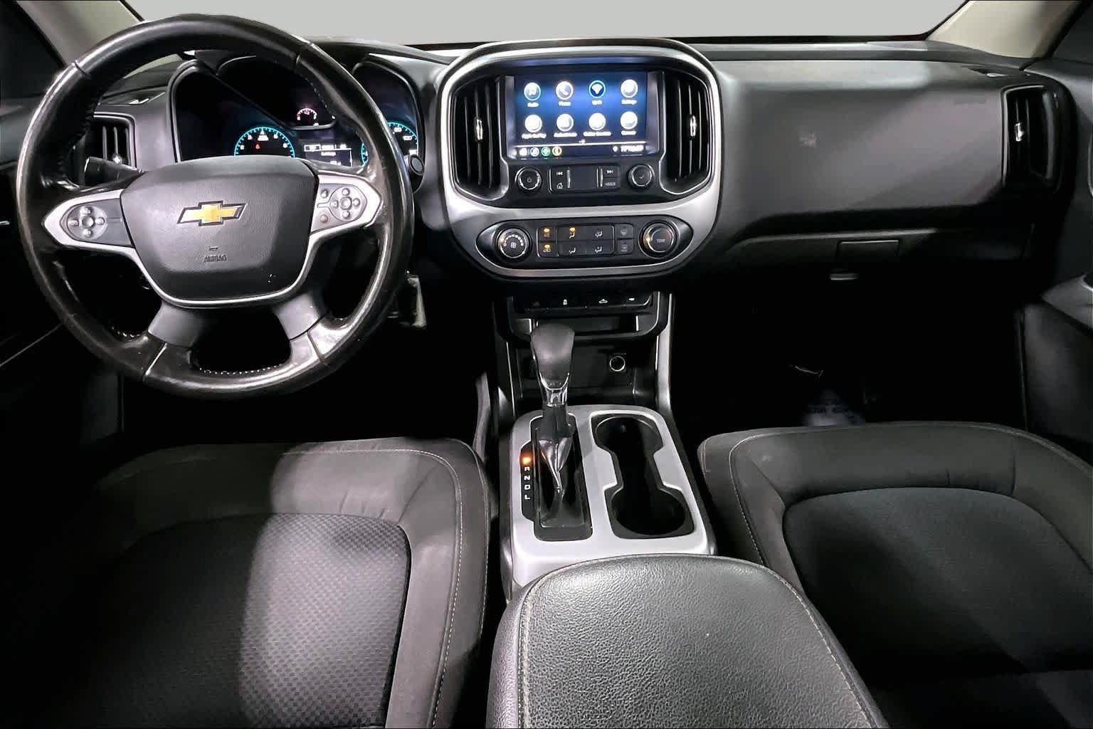 Used 2022 Chevrolet Colorado LT w/ LT Convenience Package AWD/4WD image 16