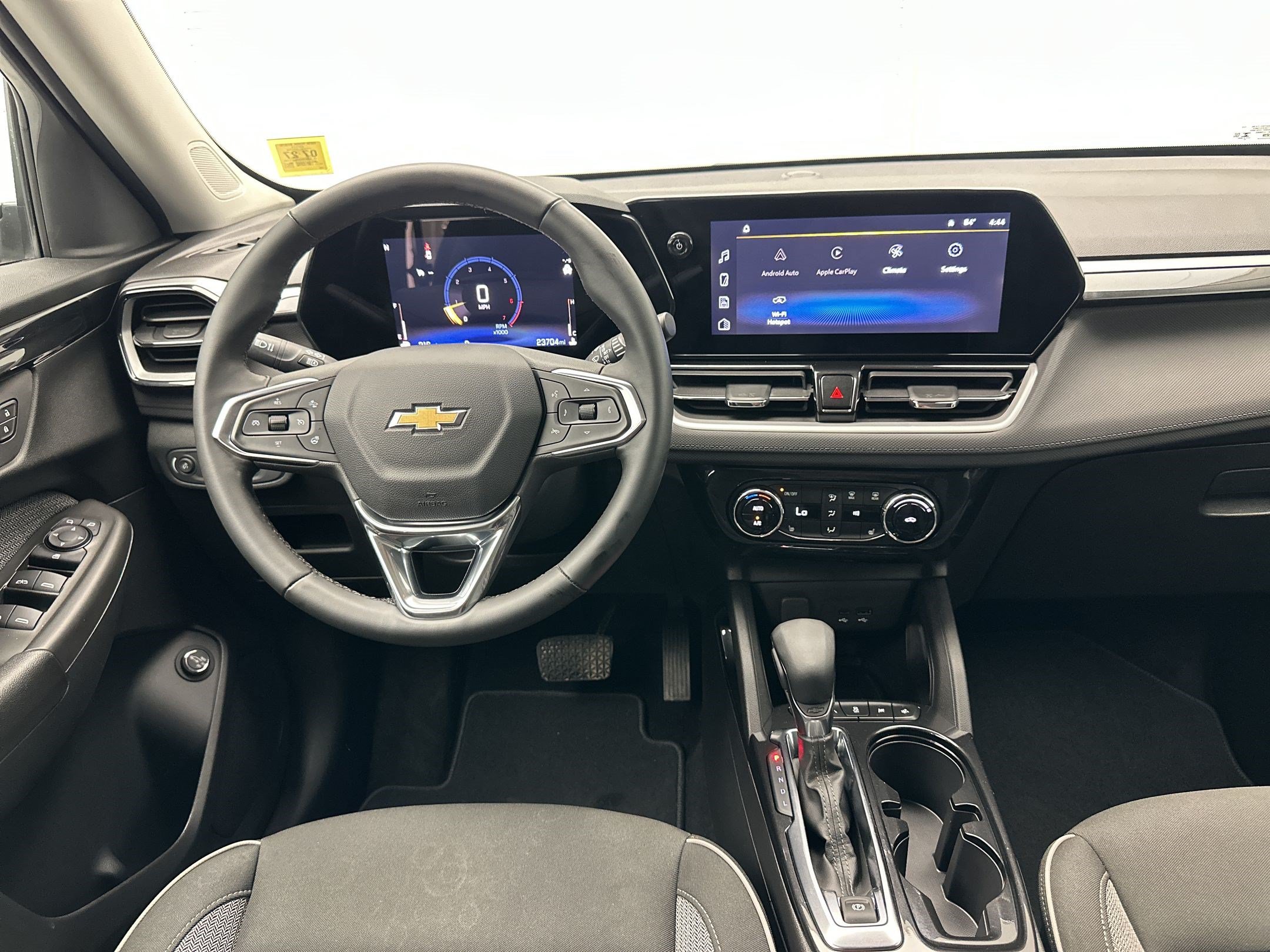 Certified 2025 Chevrolet TrailBlazer LT w/ Convenience Package FWD image 27