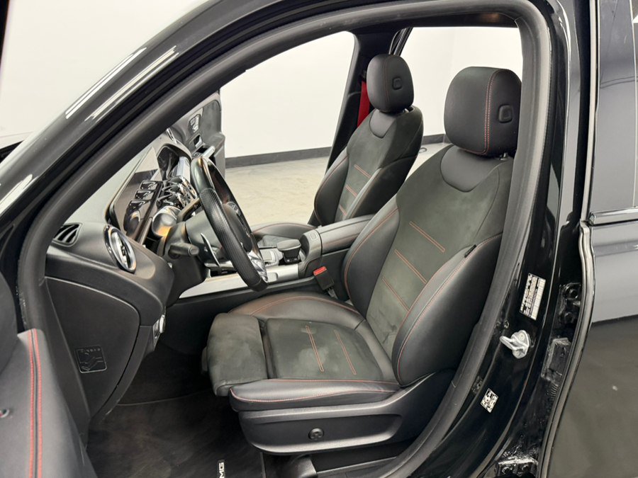 Used 2022 Mercedes-Benz GLB 35 AMG 4MATIC image 38