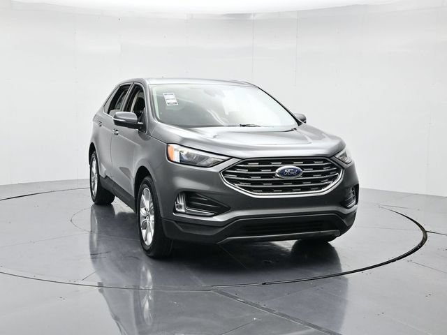 Certified 2022 Ford Edge Titanium AWD/4WD image 4