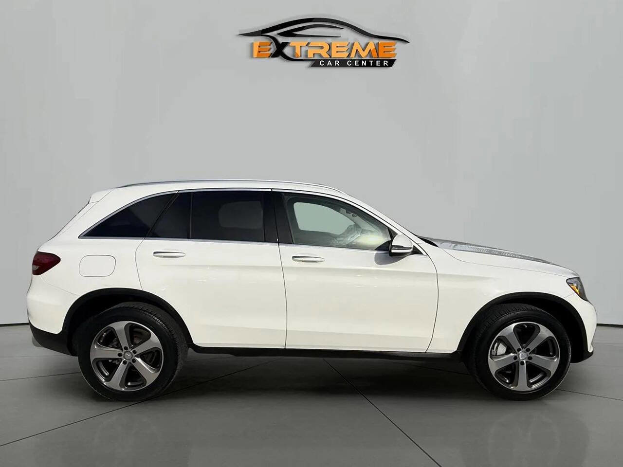 Used 2016 Mercedes-Benz GLC 300 4MATIC w/ Multimedia Package image 7