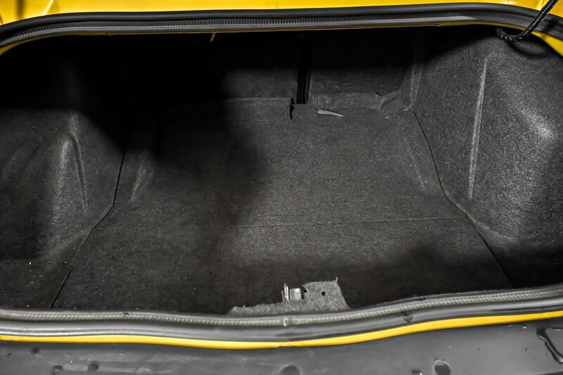 Used 2017 Dodge Challenger SRT RWD image 11
