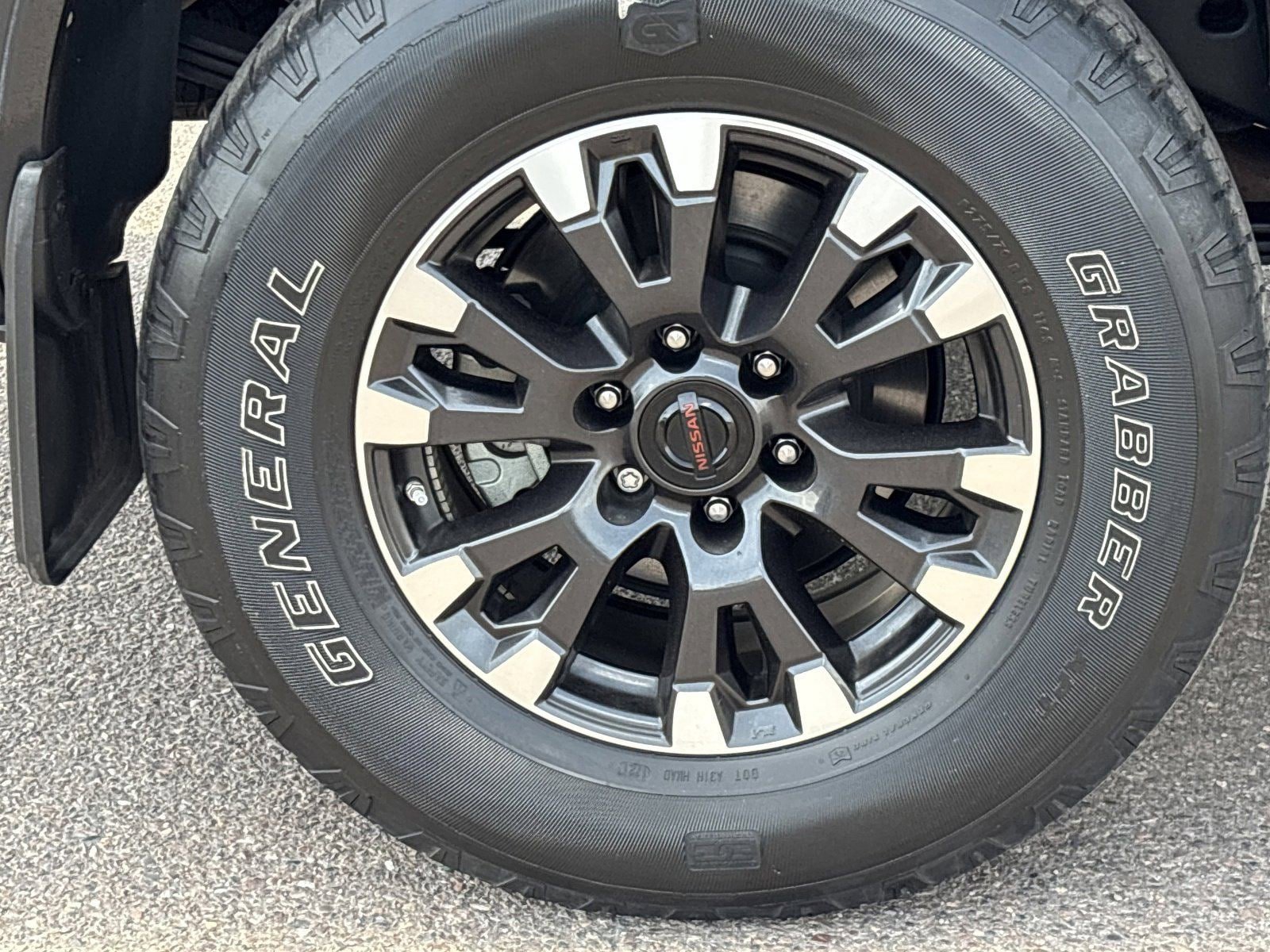 Used 2021 Nissan Titan PRO-4X w/ Off Road Protection Package AWD/4WD image 9