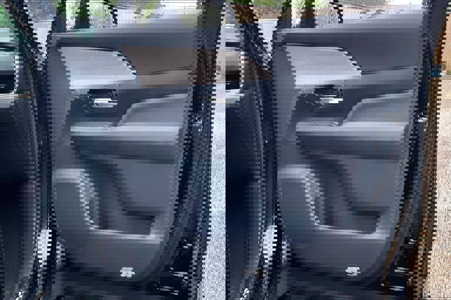 Used 2025 Toyota Grand Highlander AWD image 23