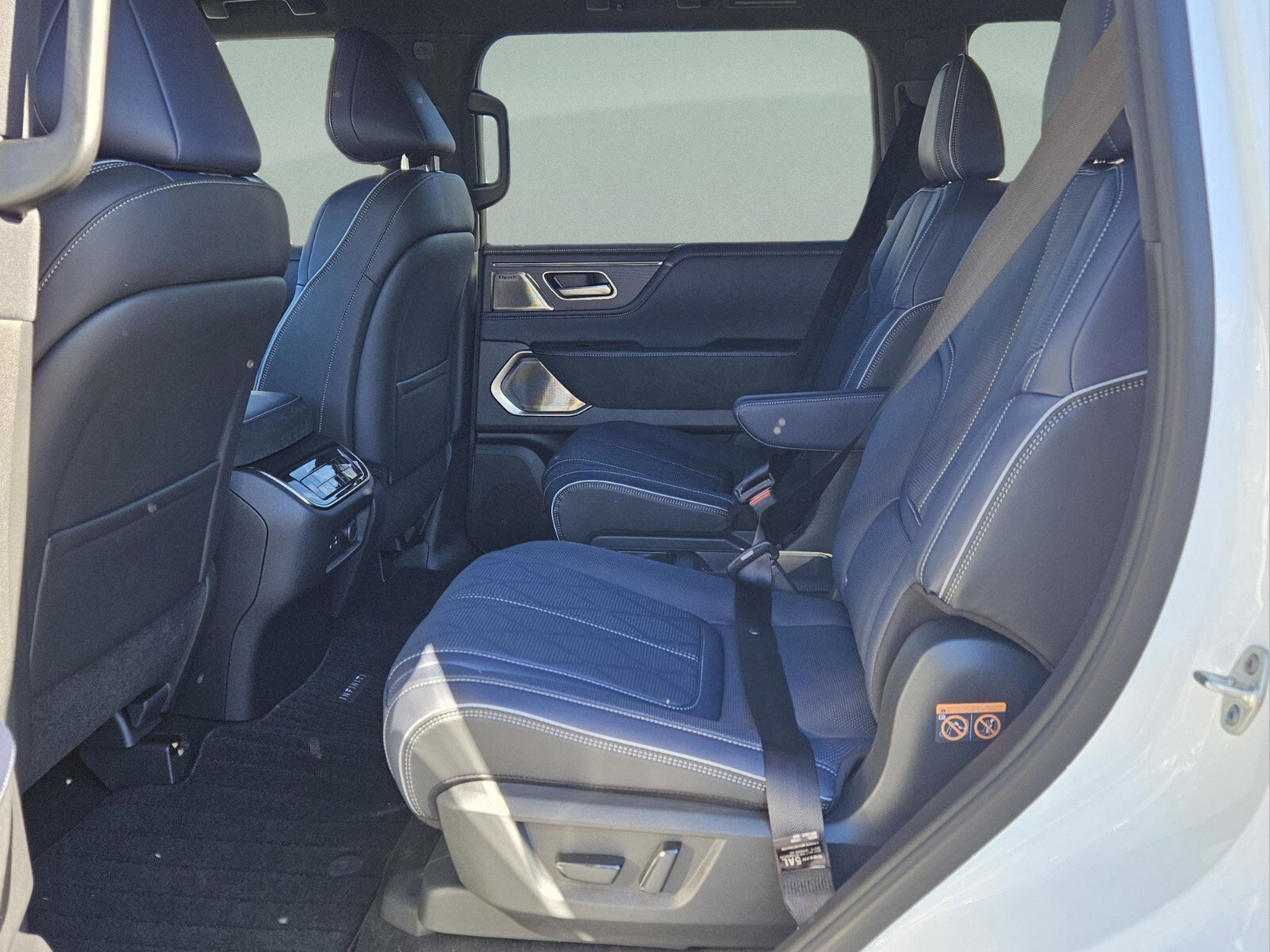 New 2026 INFINITI QX80 4WD w/ Sport Exterior Package image 15