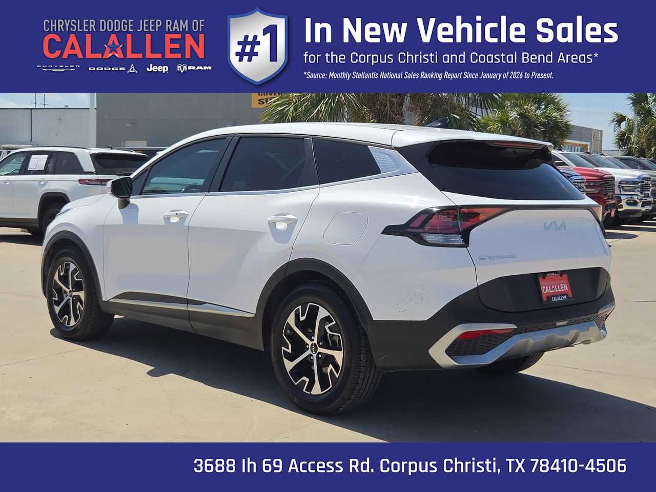 Used 2023 Kia Sportage EX FWD image 12