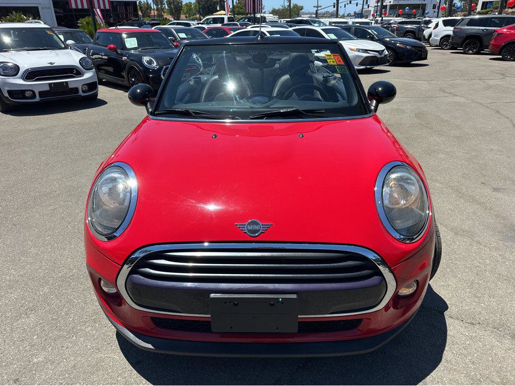 Used 2019 MINI Cooper Convertible image 2