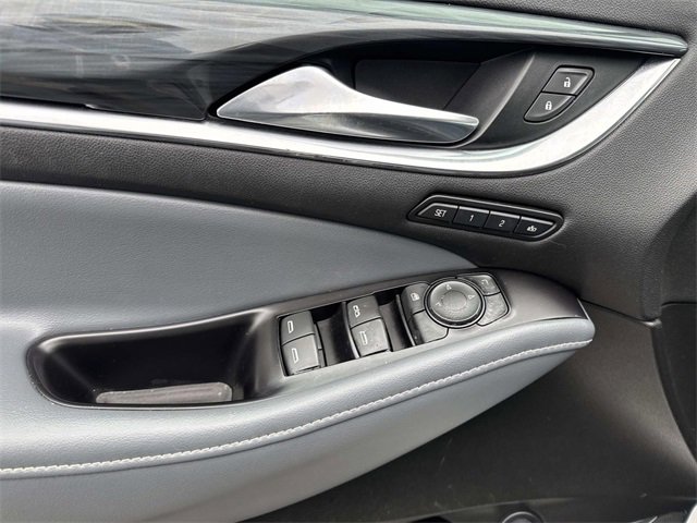 Used 2018 Buick Enclave Premium image 26