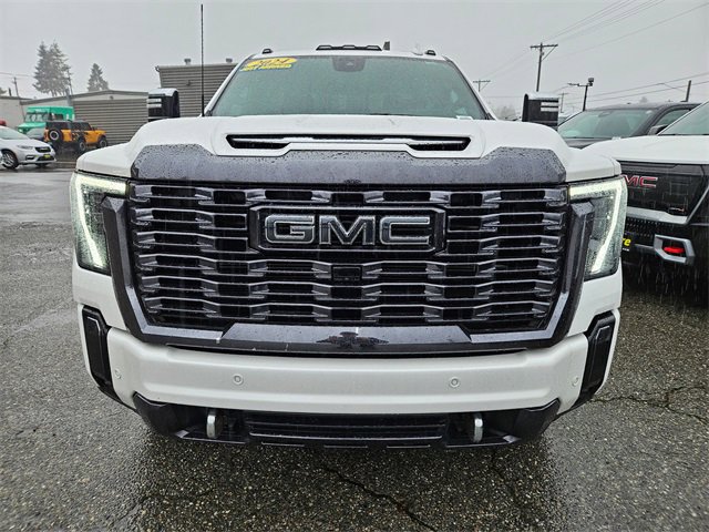 Used 2024 GMC Sierra 3500 Denali Ultimate image 7