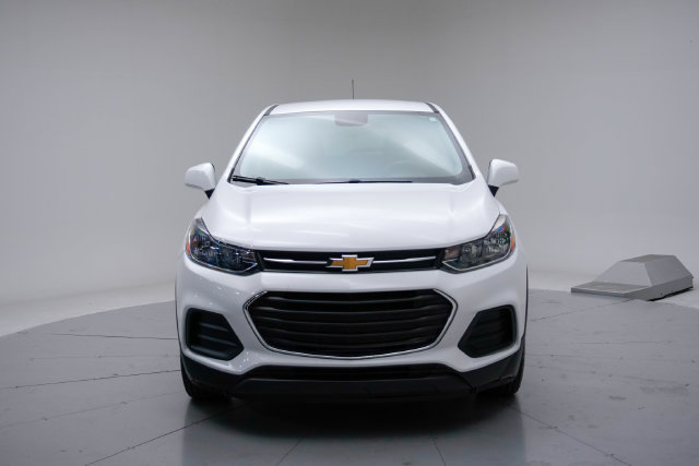 Used 2020 Chevrolet Trax LS w/ Tint and Cruise Package FWD image 11