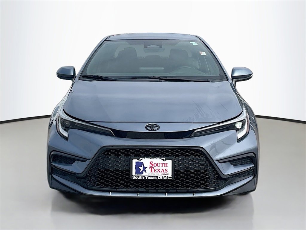 Used 2024 Toyota Corolla SE image 2