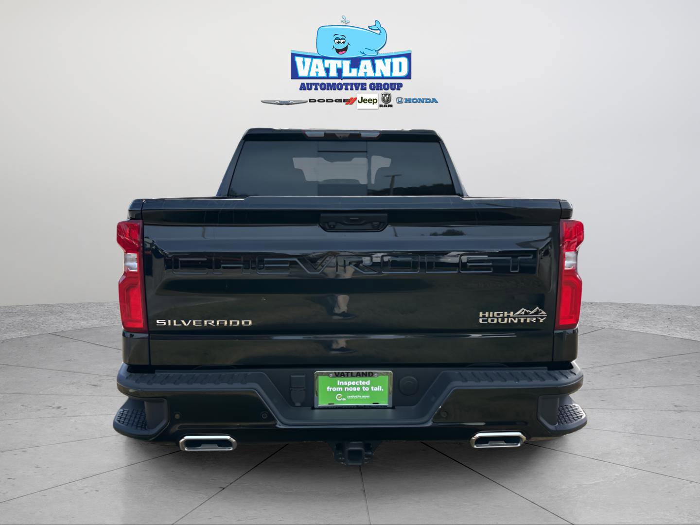 Used 2025 Chevrolet Silverado 1500 High Country w/ High Country Premium Package image 4