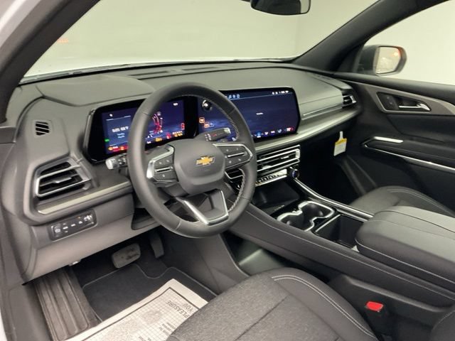 New 2026 Chevrolet Traverse LT w/ Sun and Wheel Package AWD/4WD image 11