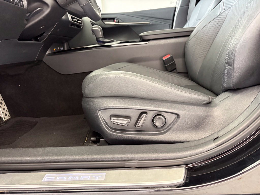 Used 2025 Toyota Camry XSE w/ Premium Plus Package FWD image 31