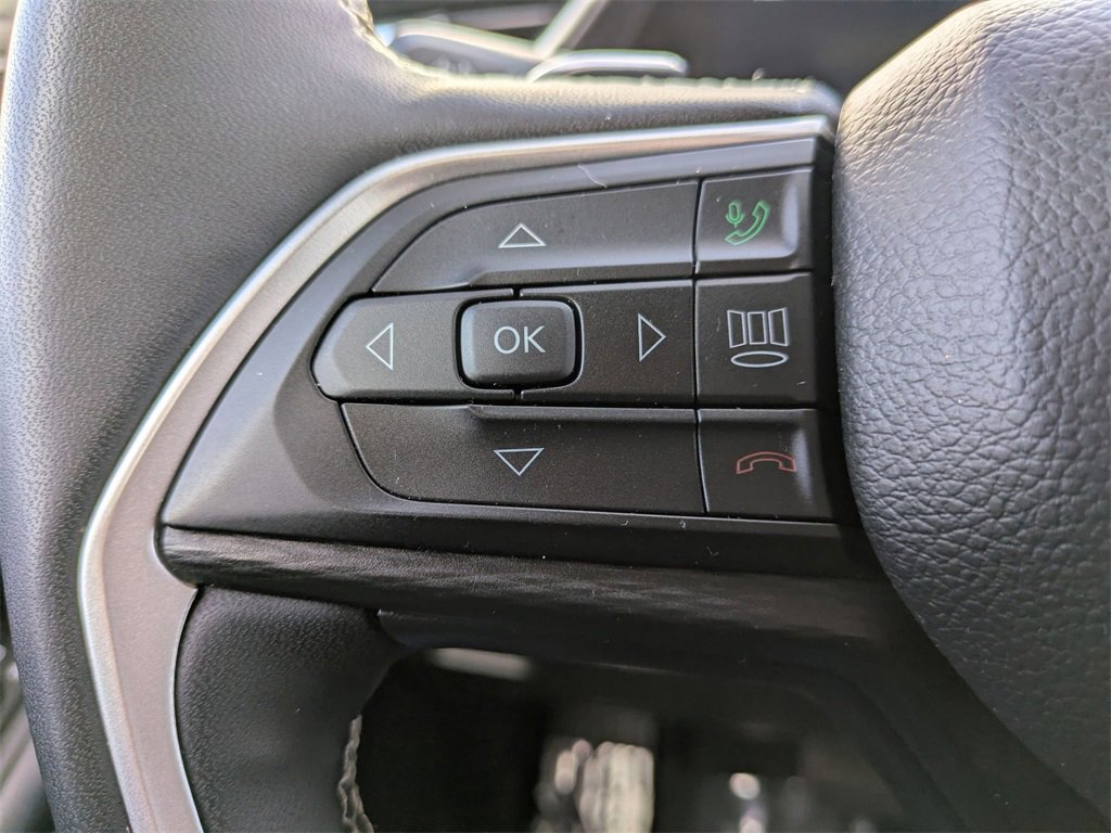 Used 2024 Jeep Grand Cherokee L Laredo image 22