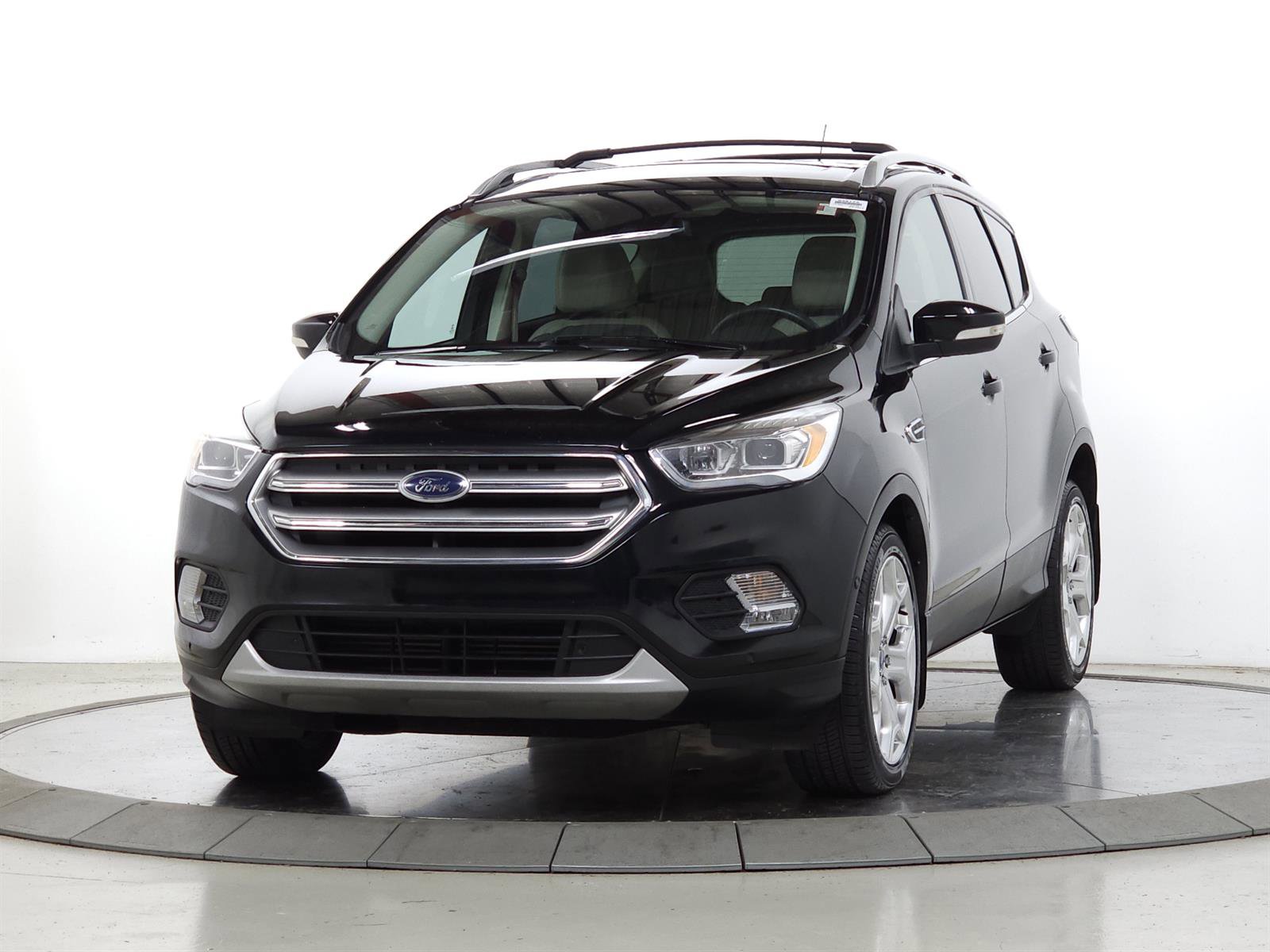 Used 2017 Ford Escape Titanium w/ Canadian Touring Package image 3