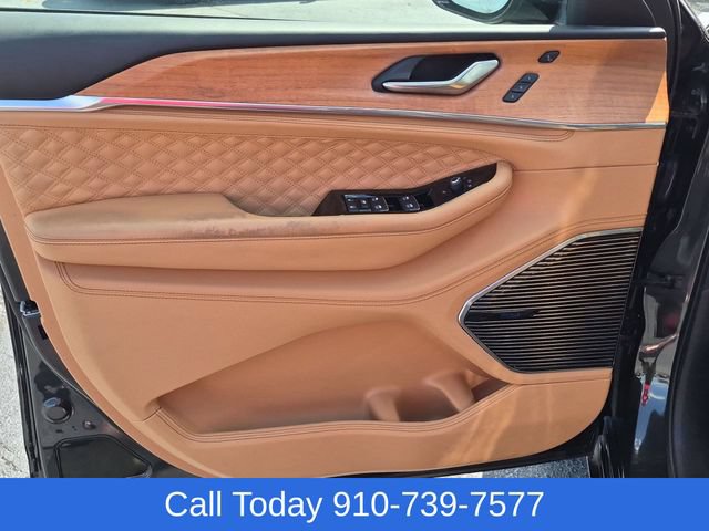 Used 2024 Jeep Grand Cherokee Summit AWD/4WD image 11