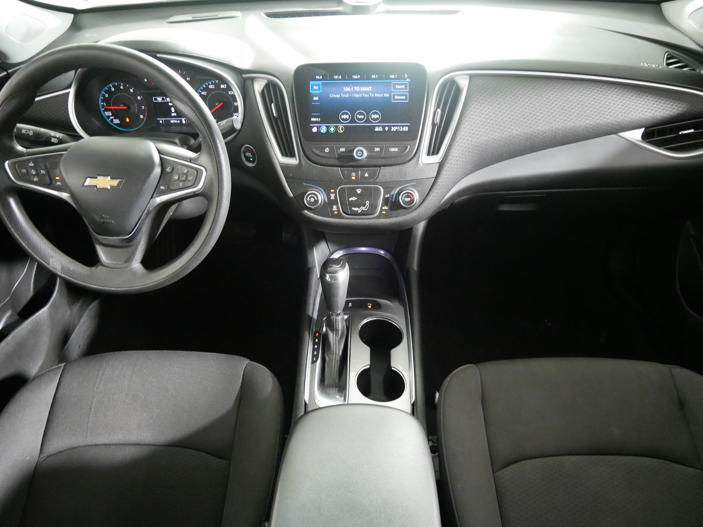 Used 2020 Chevrolet Malibu LS w/ Driver Confidence Package II image 10