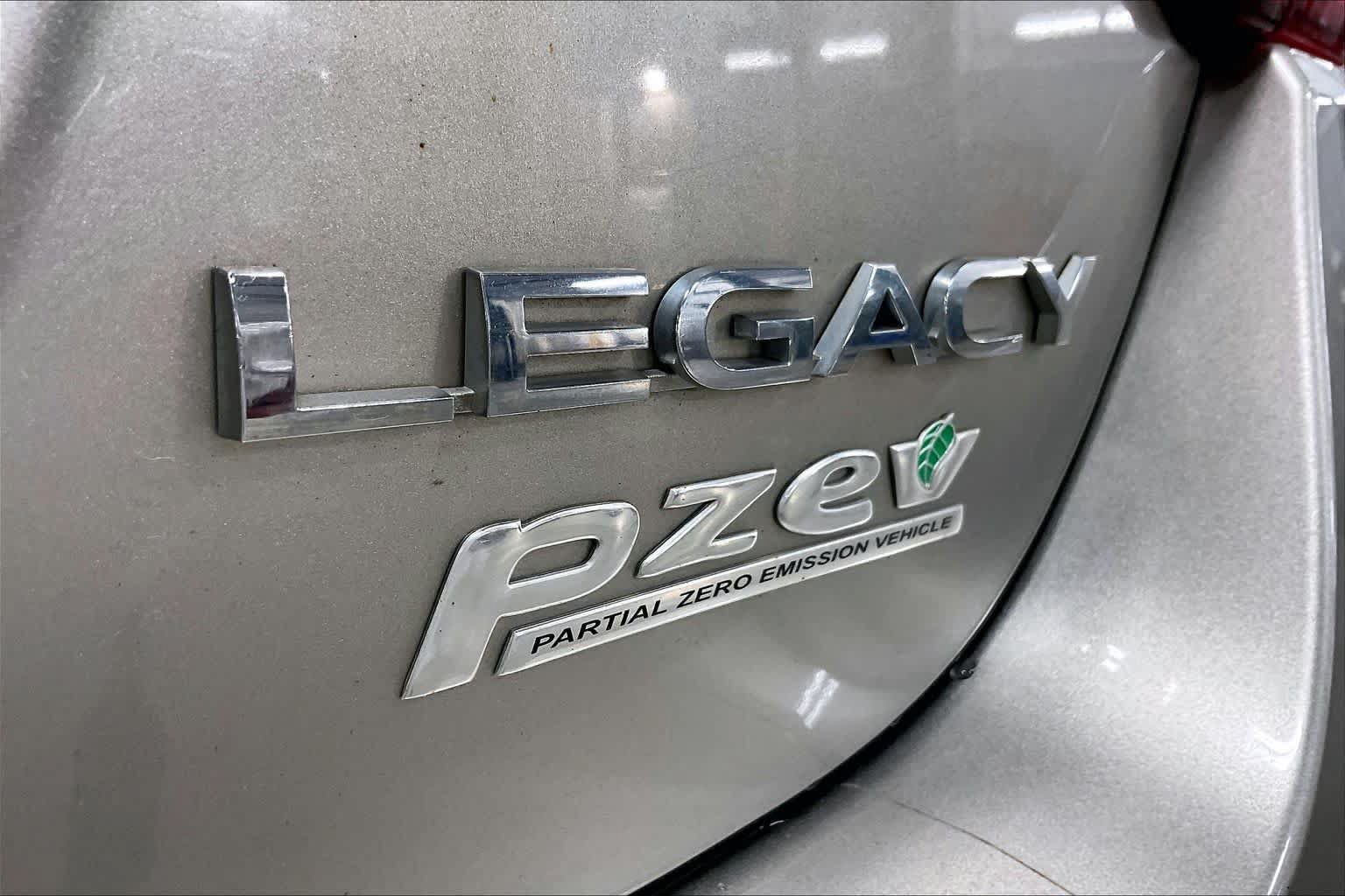 Used 2016 Subaru Legacy 2.5i Premium AWD/4WD image 10