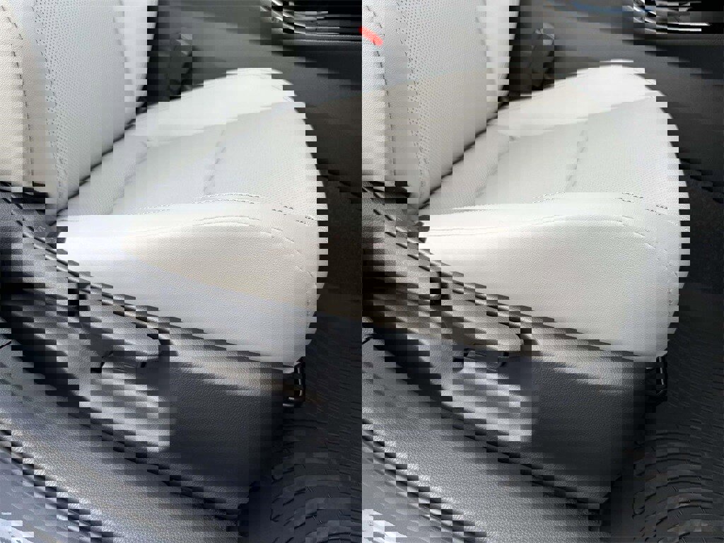 New 2026 Toyota Prius XLE image 12