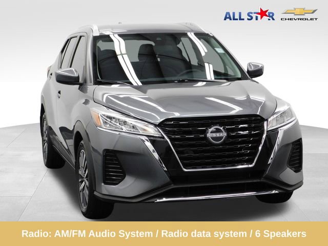 Used 2024 Nissan Kicks SV image 1