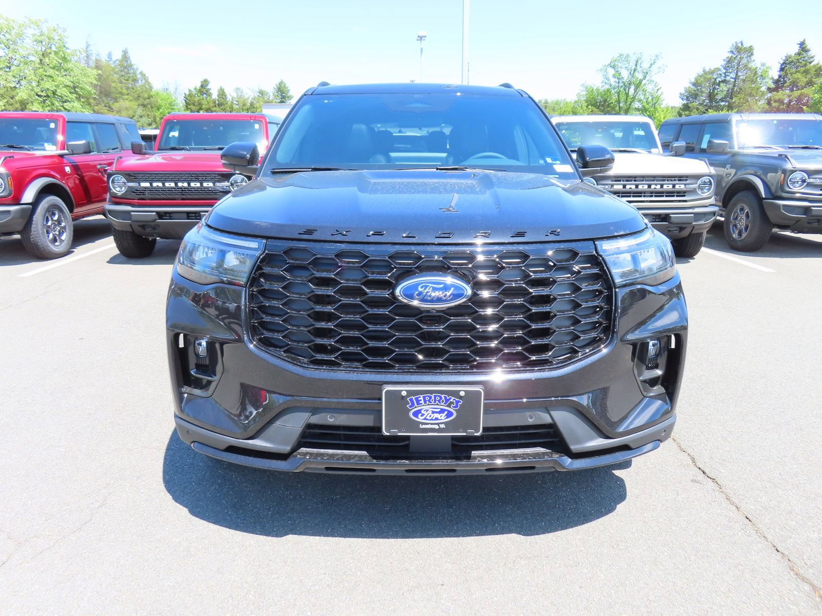 New 2026 Ford Explorer ST-Line AWD/4WD image 2