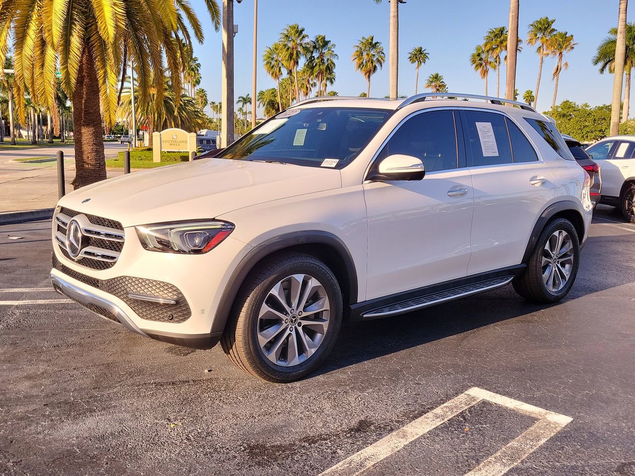 Certified 2022 Mercedes-Benz GLE 350 4MATIC image 3