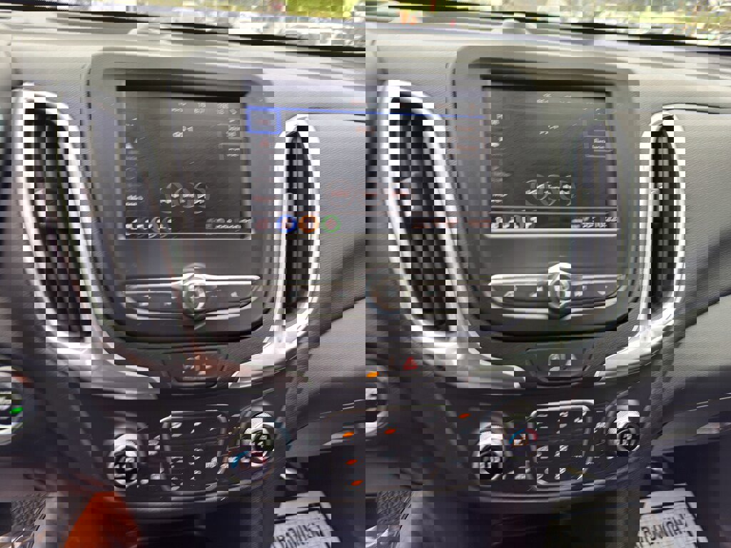 Used 2024 Chevrolet Equinox LT image 11