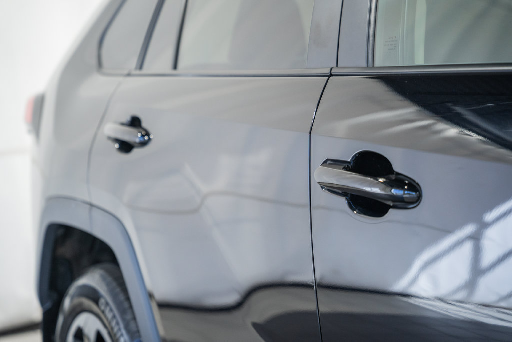 Certified 2024 Toyota RAV4 LE AWD/4WD image 9