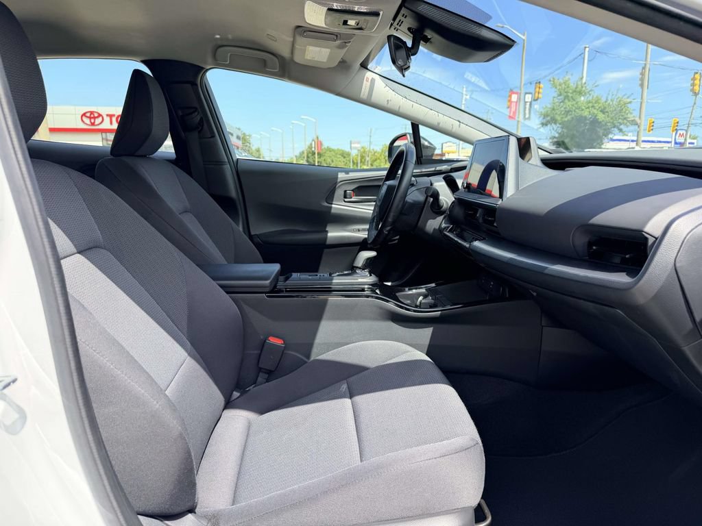 Certified 2024 Toyota Prius LE FWD image 13