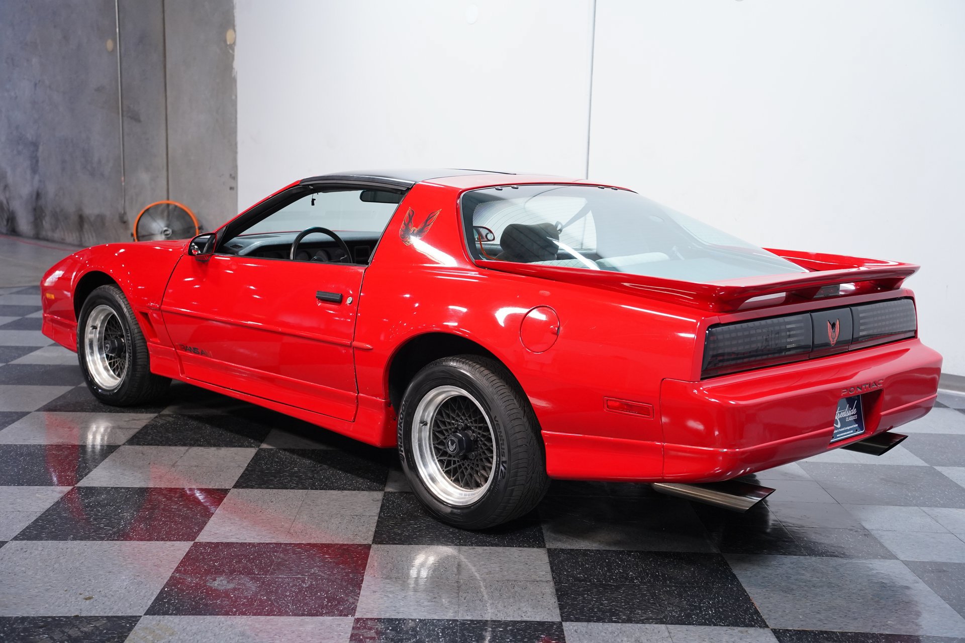 Used 1989 Pontiac Firebird Trans Am RWD image 7