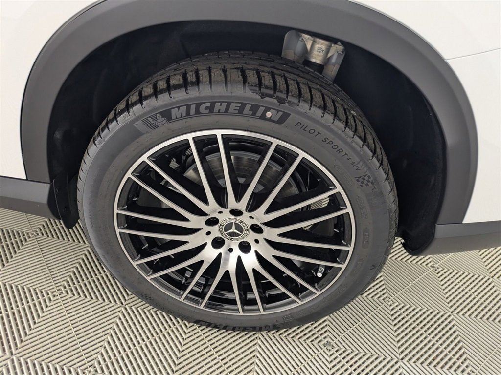 New 2026 Mercedes-Benz GLC 300 image 14