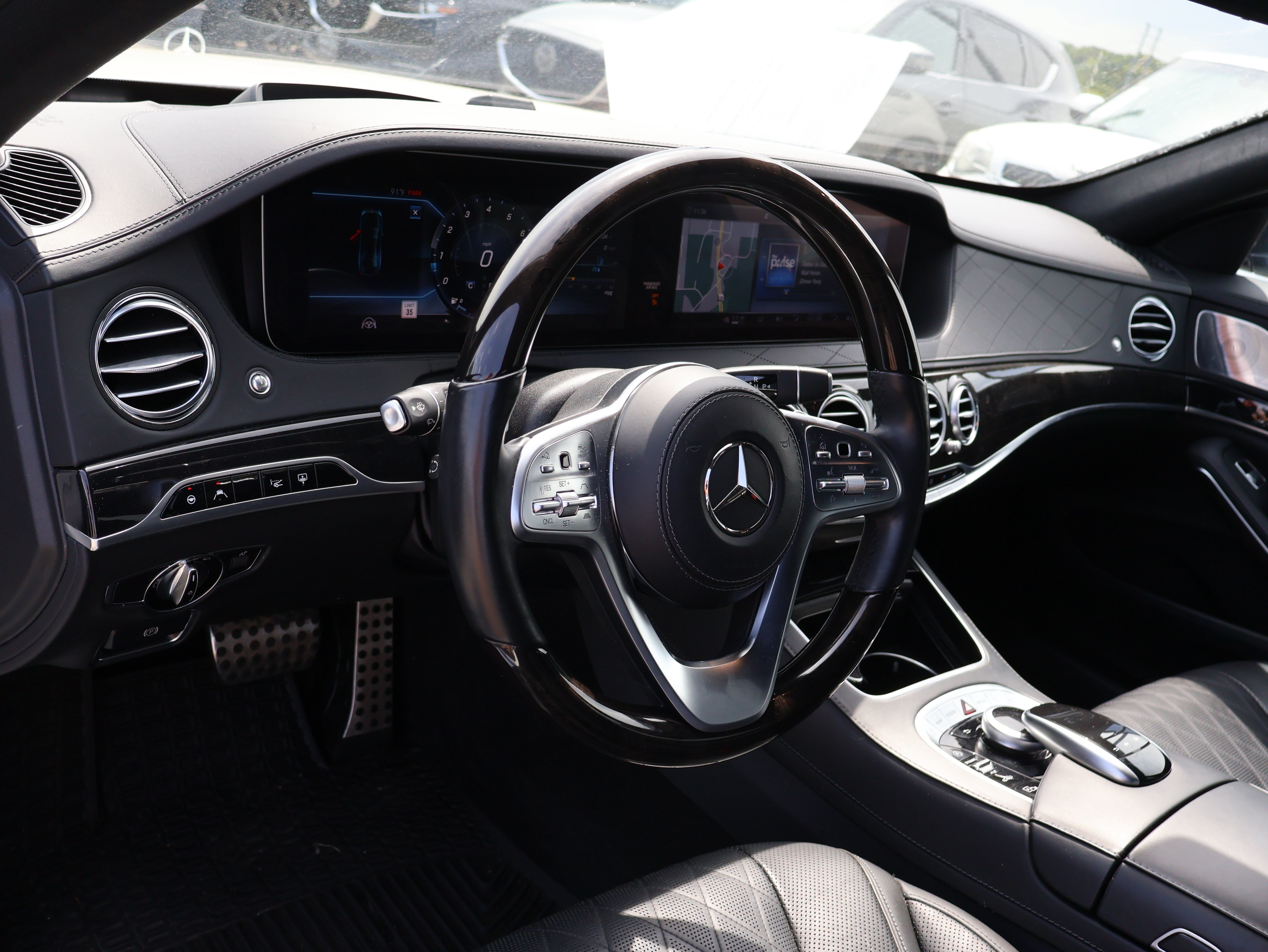 Used 2018 Mercedes-Benz S 560 Sedan w/ AMG Line Exterior image 16