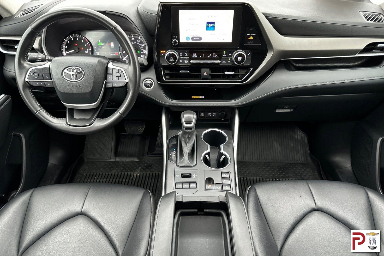 Used 2024 Toyota Highlander XLE image 17