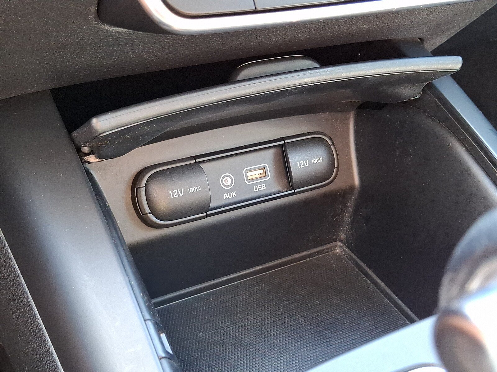 Used 2016 Kia Sorento FWD w/ LX Convenience Package image 25
