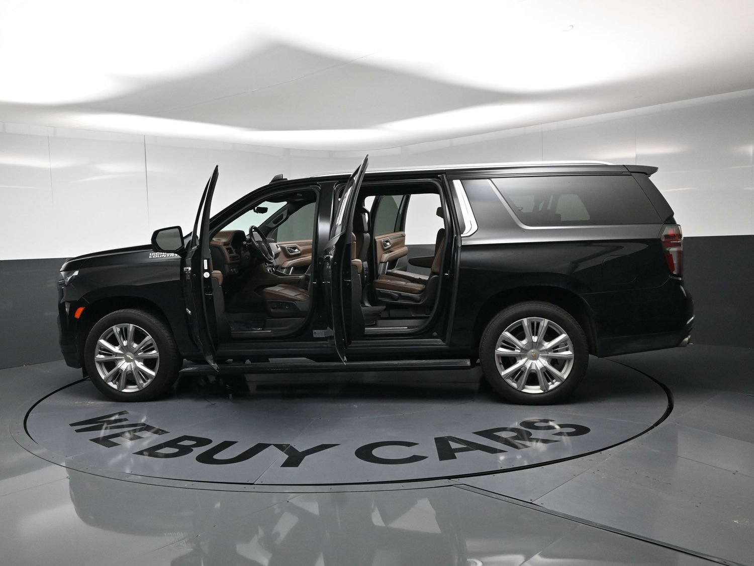 Used 2021 Chevrolet Suburban High Country AWD/4WD image 22
