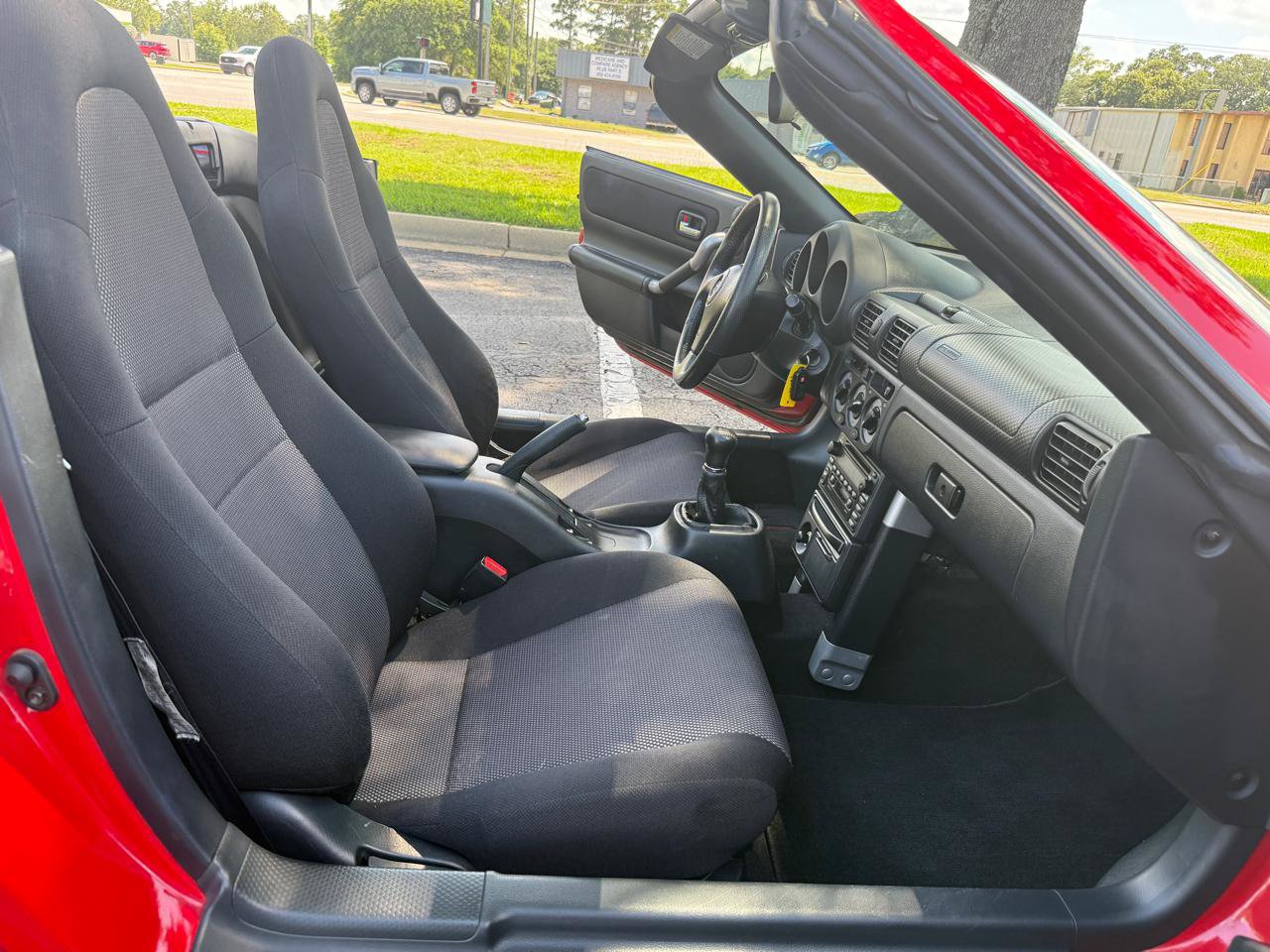 Used 2002 Toyota MR2 RWD image 29