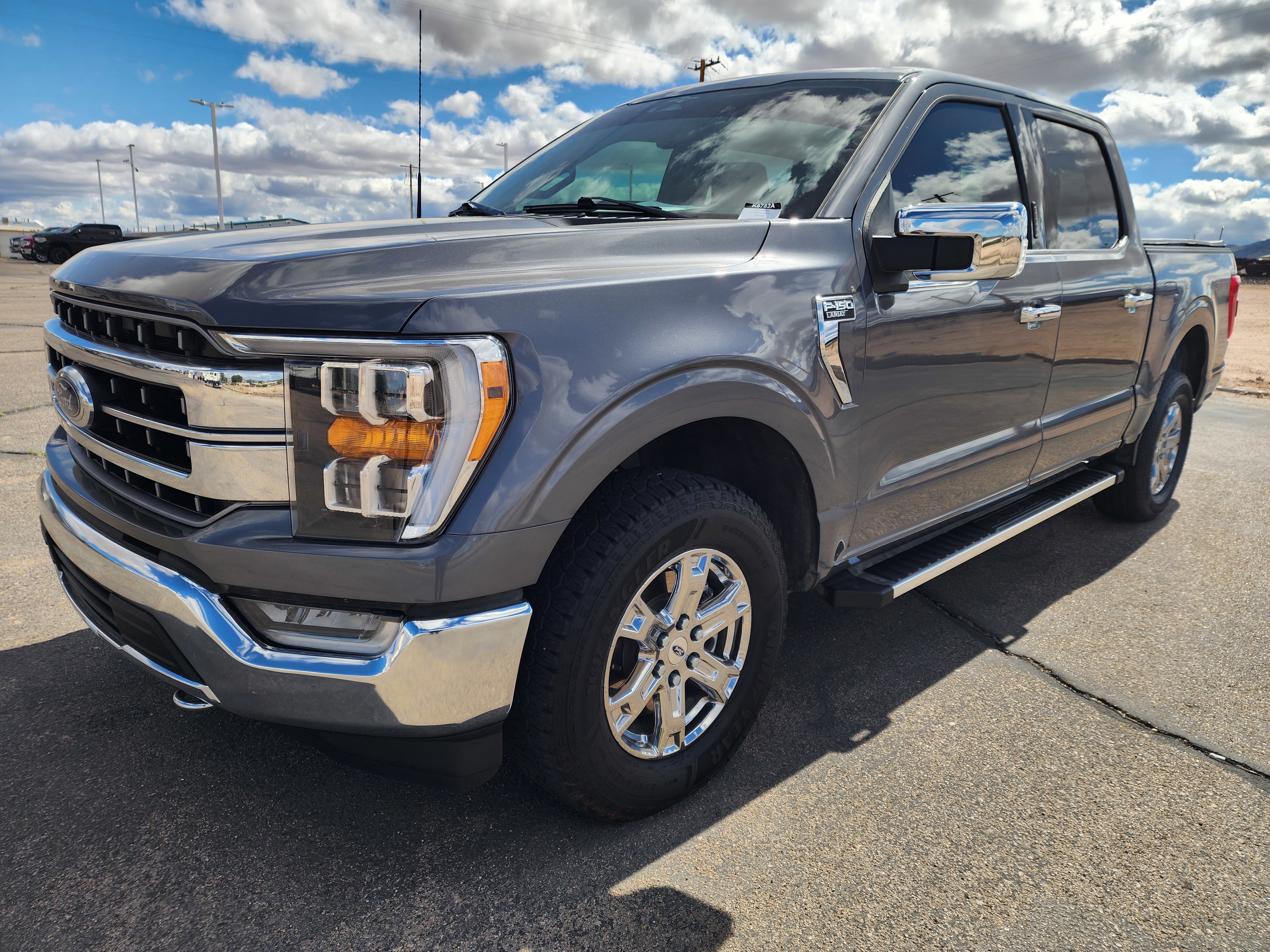 Used 2023 Ford F150 Lariat AWD/4WD image 3