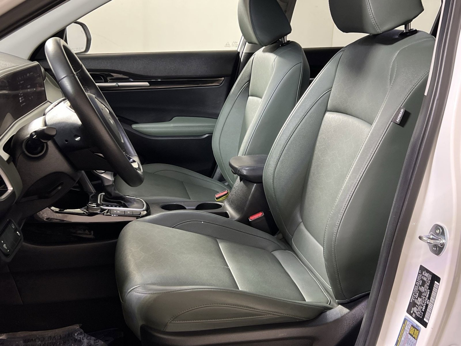 Used 2025 Kia Seltos SX w/ SX Sunroof Package image 11