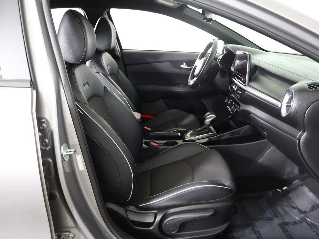 Used 2023 Kia Forte GT-Line image 28