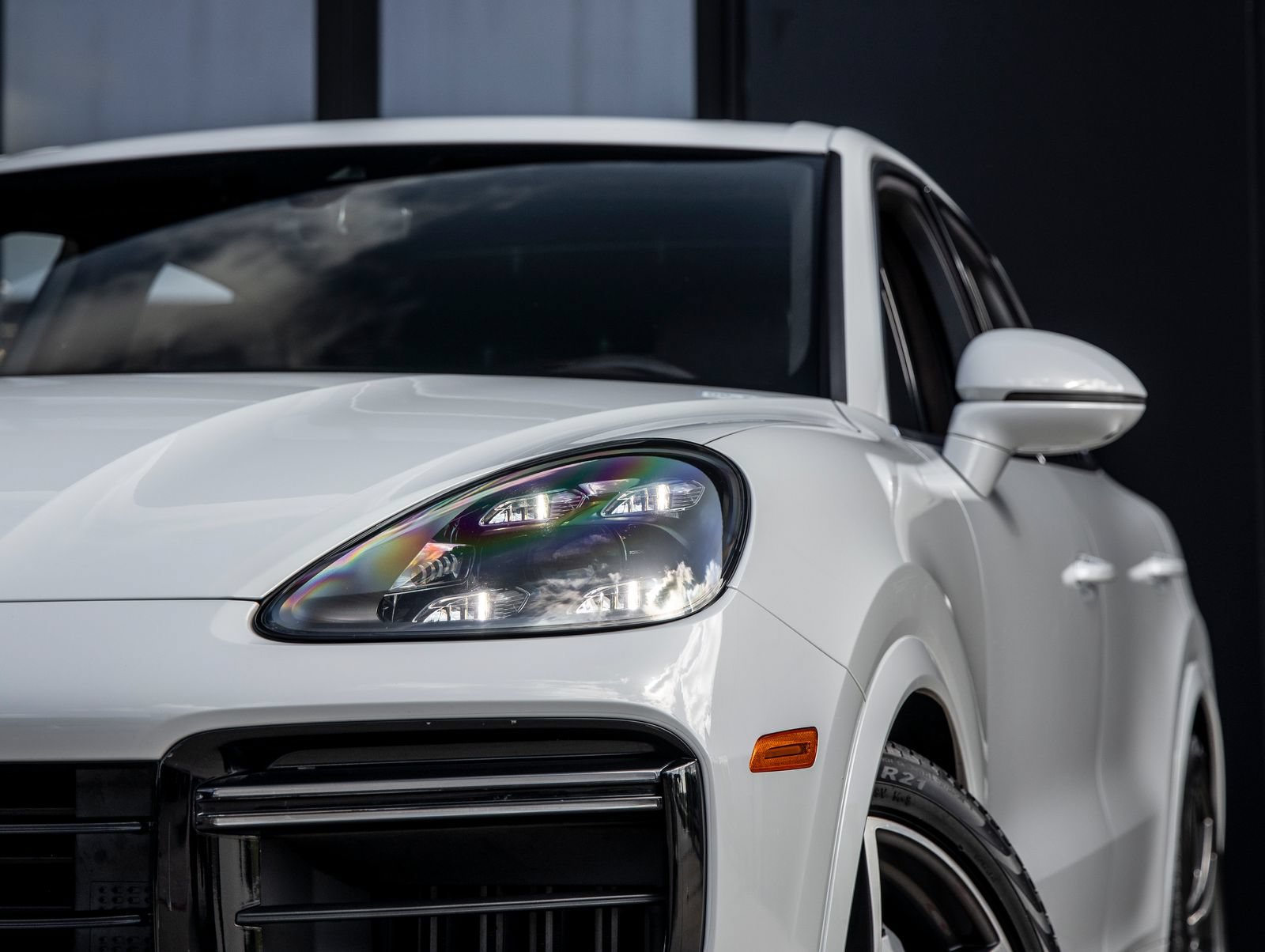 Certified 2023 Porsche Cayenne Turbo AWD/4WD image 16