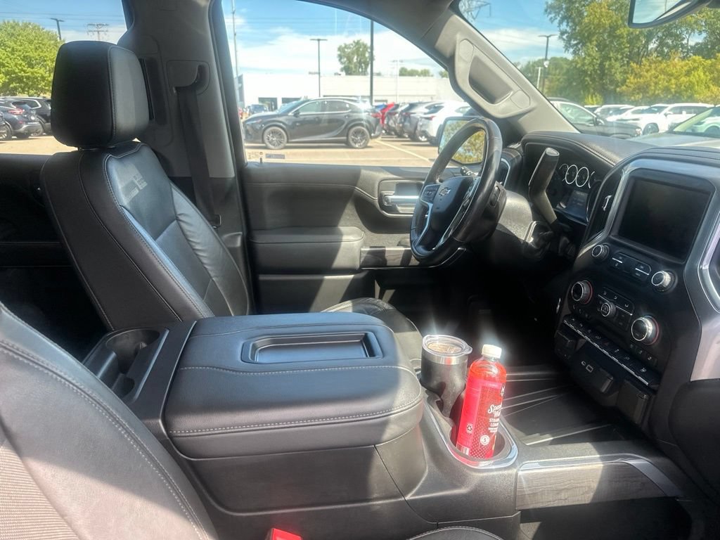Used 2020 Chevrolet Silverado 1500 LTZ w/ LTZ Premium Package AWD/4WD image 28