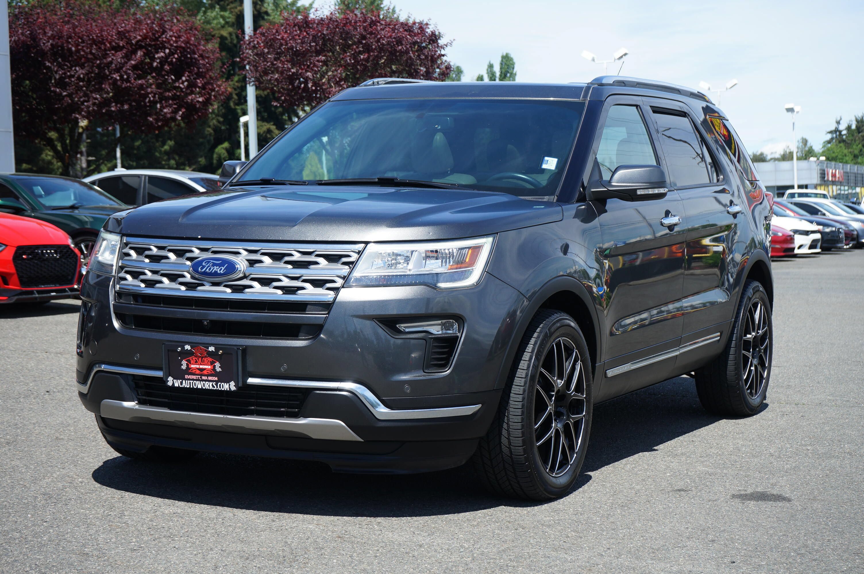 Used 2018 Ford Explorer Limited AWD/4WD image 1