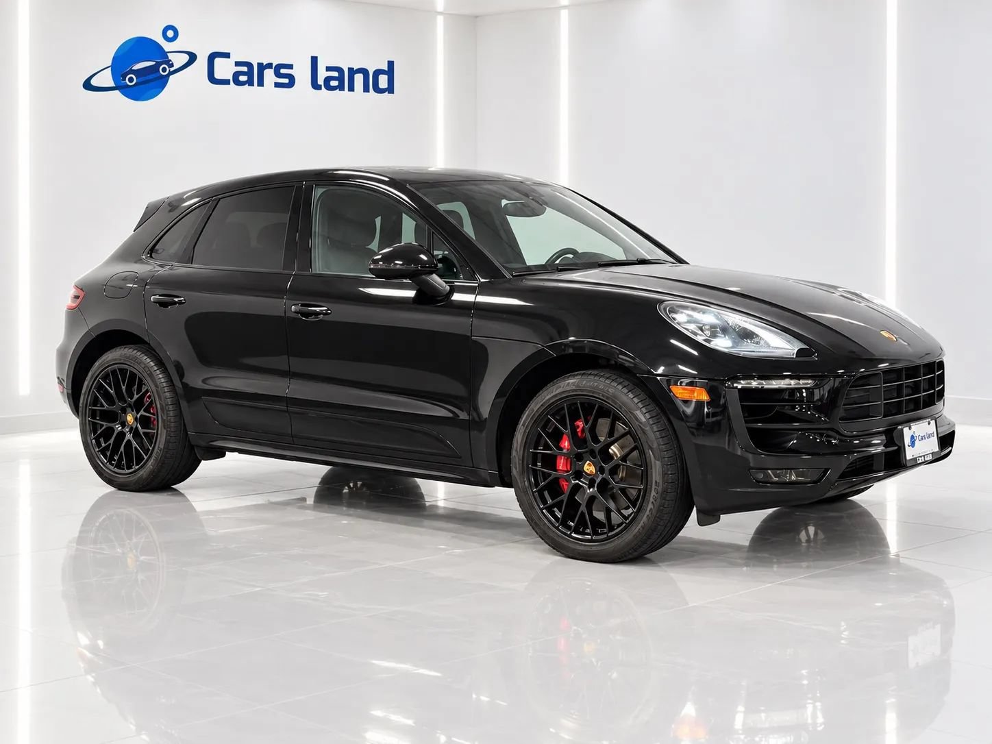 Used 2017 Porsche Macan GTS AWD/4WD image 2