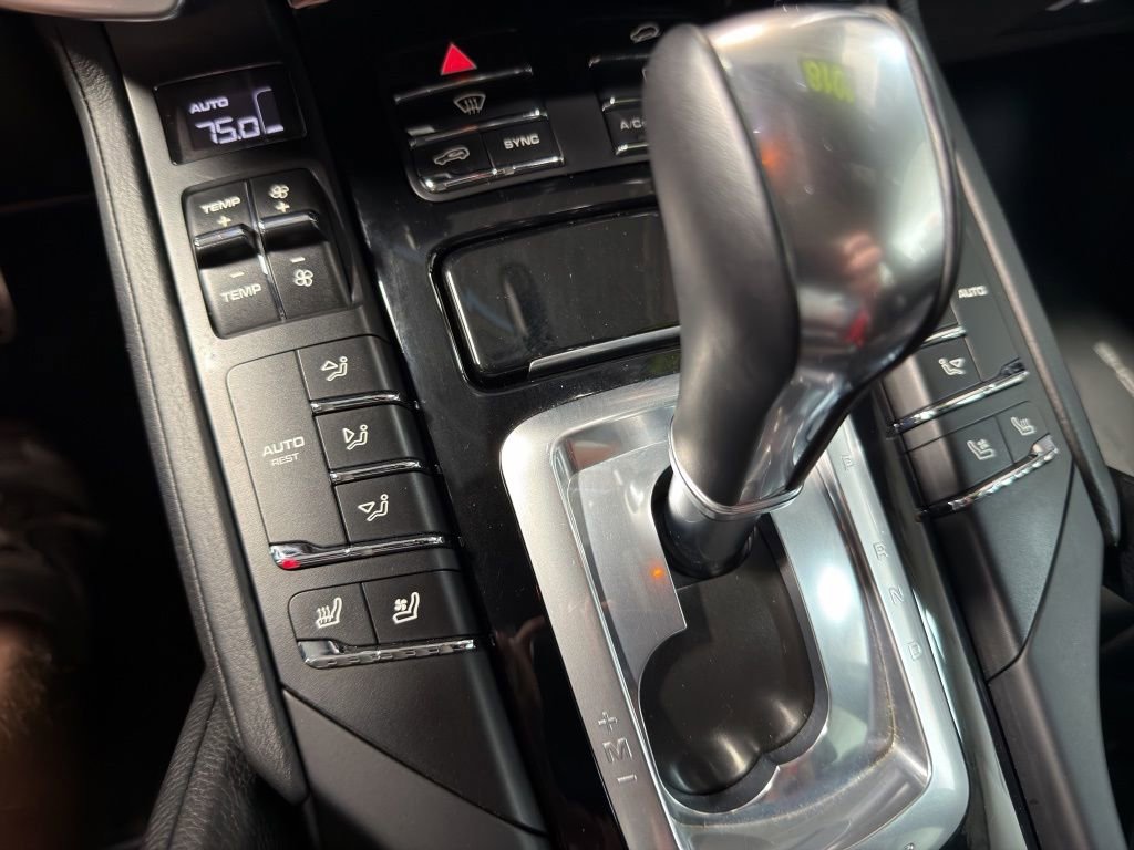 Used 2018 Porsche Cayenne S image 14