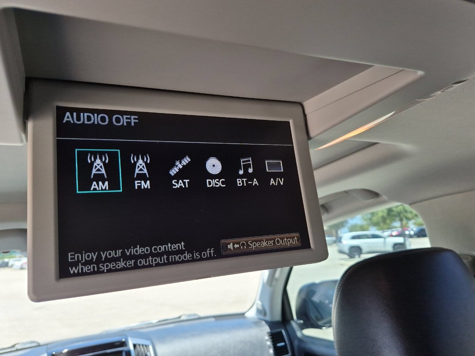 Used 2015 Toyota Land Cruiser AWD/4WD image 14