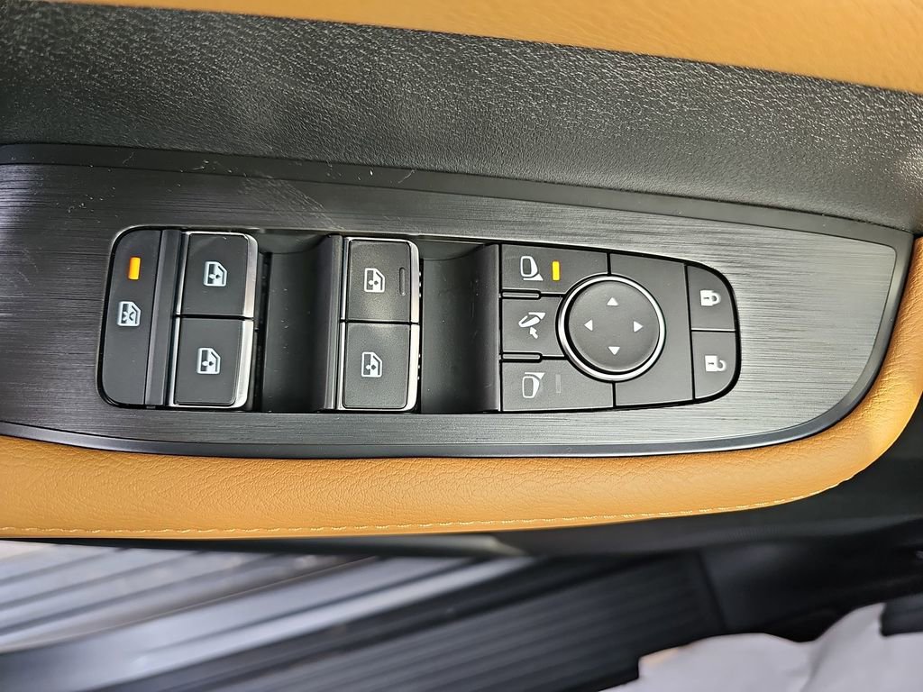 New 2026 Nissan Armada SL w/ Captain's Chari Seat Package RWD image 33