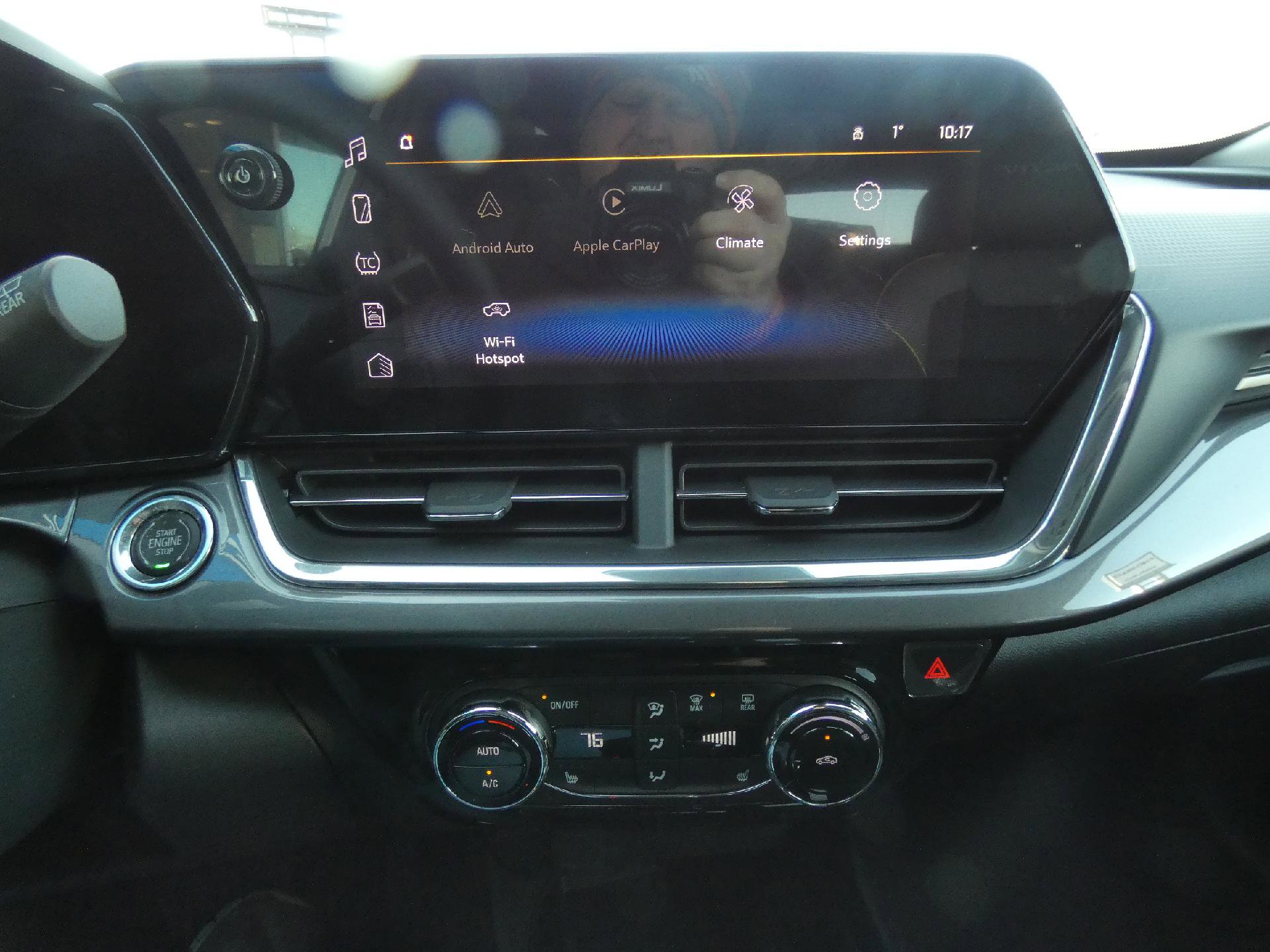 New 2026 Chevrolet Trax ACTIV w/ Sunroof Package image 21