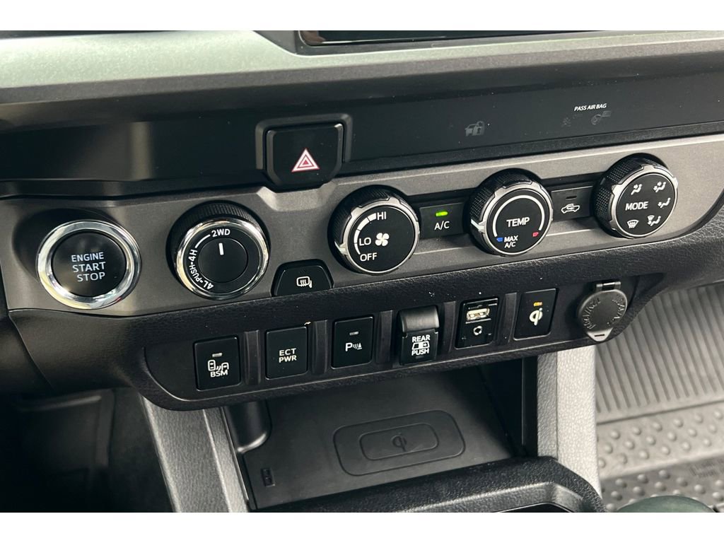 Used 2019 Toyota Tacoma TRD Sport w/ Technology Package image 22